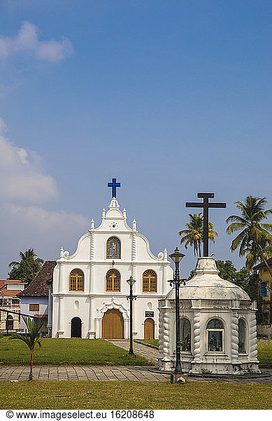Our Lady of Hope Church on Vipin Island  Cochin (Kochi)  Kerala  India  Asia