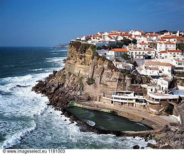Ozean Steilküste Dorf bauen Atlantischer Ozean Atlantik Portugal