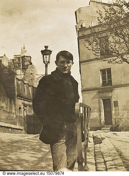 Pablo Picasso auf dem Platz Ravignan  Montmartre  1904. Schöpfer: Anonym.