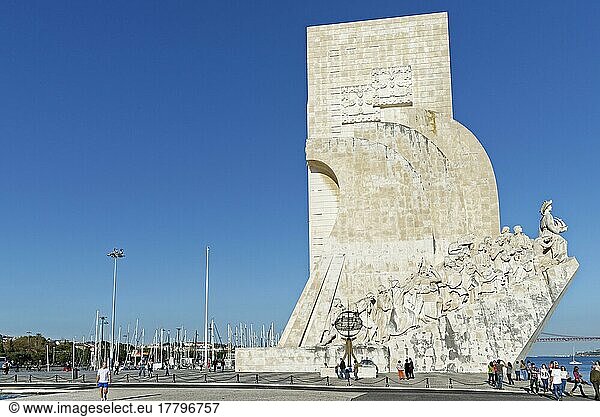 Padrao dos Descobrimentos  Entdeckerdenkmal  Yachthafen Lissabon  Tejo  Belem  Lissabon  Portugal  Europa