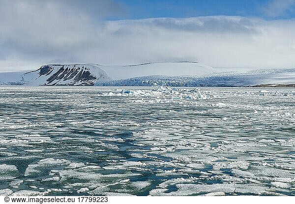 Palanderbukta Bucht  Packeismuster  Gustav Adolf Land  Nordaustlandet  Svalbard Archipel  Norwegen  Europa