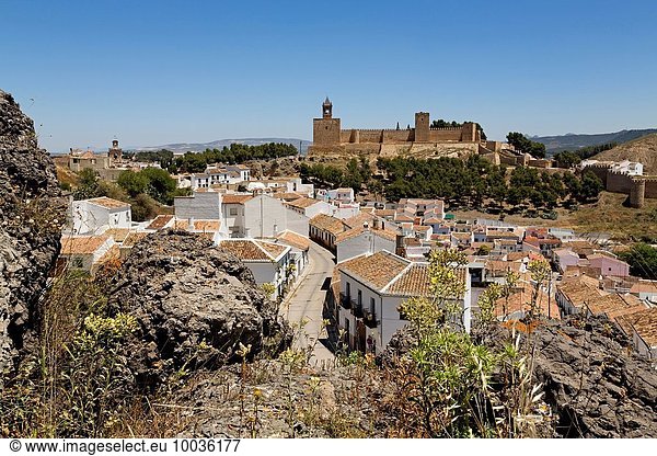 Palast Schloß Schlösser Großstadt Denkmal Andalusien Zitadelle Malaga Spanien