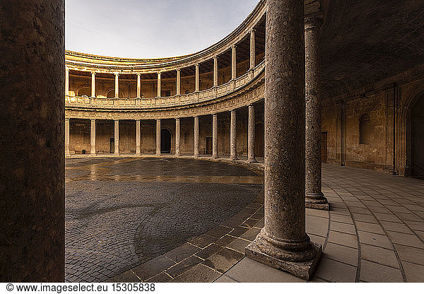 Palast von Karl V.  Alhambra  Granada  Spanien