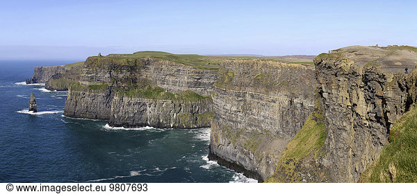 Panorama  Cliffs of Moher  County Clare  Irland  Europa