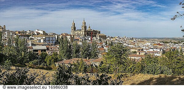 Panoramablick auf Jaen. Andalusien  Südspanien Europa.