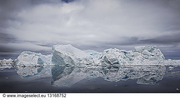 Panoramic view of iceberg  Ilulissat  Jakobshavn  Greenland