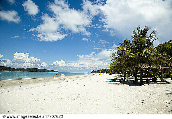 Pantai Cenang (Cenang Beach)Pantai Cenang (Cenang Beach)  Pulau Langkawi  Malaysia  South East Asia.
