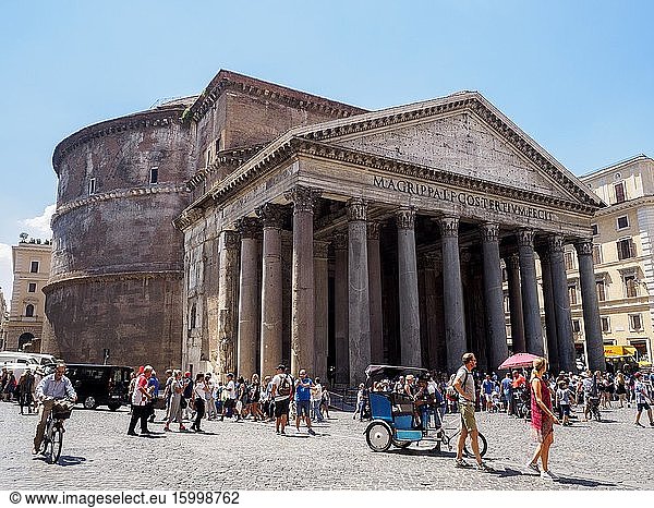 Pantheon - Rome  Italy.