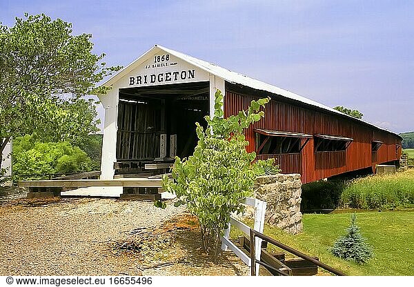 Park County  Indiana - Die überdachte Brücke von Bridgeton 1868.