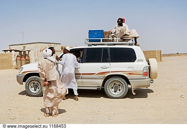 Passagiere auf seinem Weg von Dunqula ins Soleb durch die Nubische Wüste. Oberen Nubien  Ash-Shamaliyah Zustand  Sudan