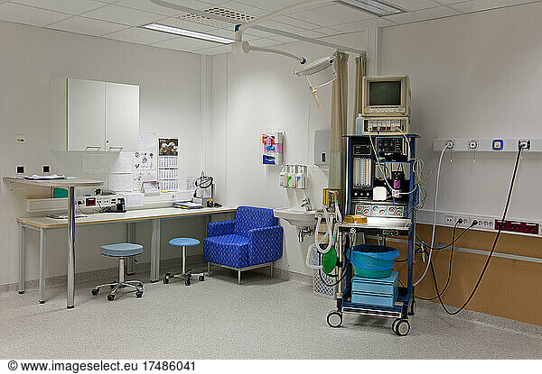 Patient facilities in a modern hospital  beds and patient bays  electronic equipment and curtains
