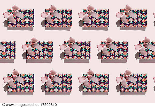 Pattern of rows of wrapped gifts