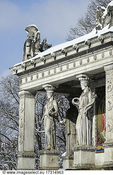 Peace angel or peace monument above the Prinzregent-Luitpold-Terrasse in the Maximiliansanlagen  snowy state capital Munich  Free State of Bavaria  Germany  Europe