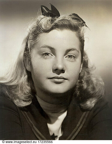 Peggy McIntyre  Head and Shoulders Publicity Portrait for the Film  I Remember Mama   Gaston Longet  RKO Radio Pictures  1948