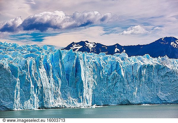 Perito Moreno glacier. Los Glaciares National Park. Argentino Lake. Near El Calafate. Santa Cruz province. Patagonia. Argentina.