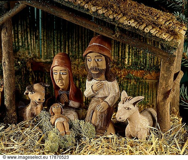 Peruanische Krippenfigur  Geburt Jesu Christi  Weihnachtszeit  Advent  Peruvian cradle figure  birth Jesus Christ  yule tide