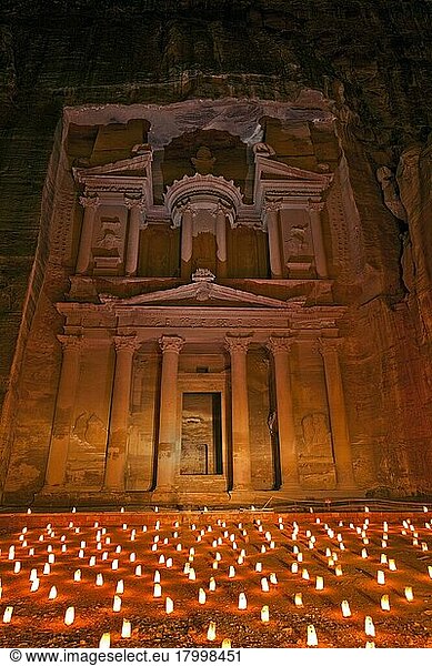 Petra bei Nacht  Schatzhaus  Petra  Jordanien  Kleinasien  Asien