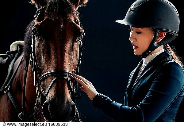 Pflege für die jungen Frauen des Pferdes
