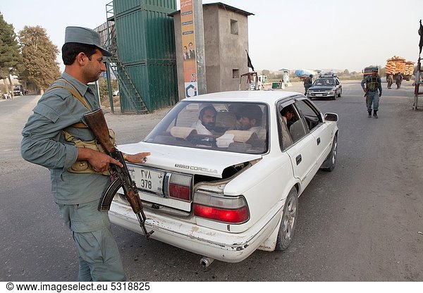 Pflicht  Afghanistan  Offizier  Polizei
