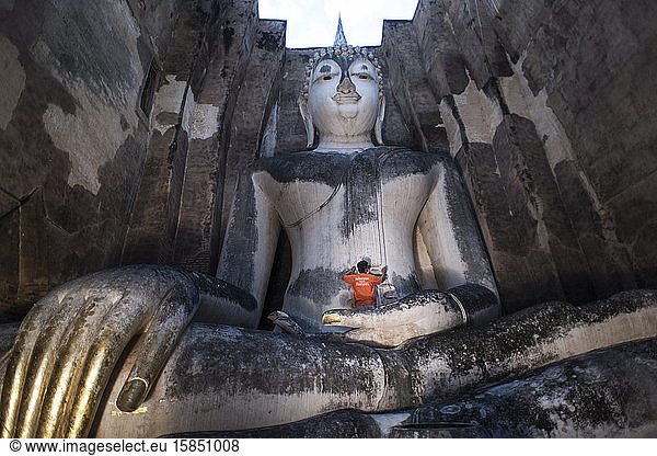 Phra Achana Buddha statue at the Wat Si Chum temple  Sukhothai Historical Park  Sutkhothai  Thailand.