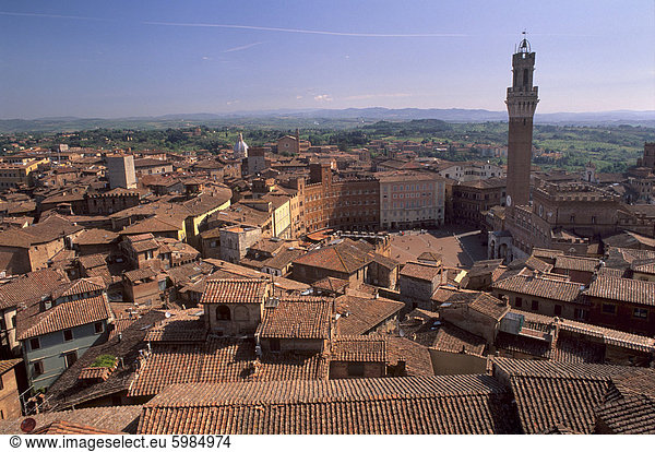 Piazza del Campo und Palazzo Pubblico  Siena  UNESCO World Heritage Site  Toskana  Italien  Europa