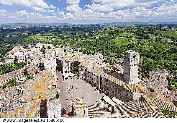 Piazza della Cisterna  San Gimignano  UNESCO-Weltkulturerbe  Provinz Siena  Toskana  Italien  Europa