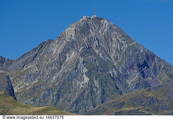 Pic Du Midi De Bigorre : 2872m  Hautes Pyr?n?es  France