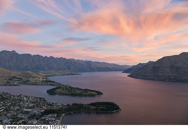Pink clouds over Lake Wakatipu and the Remarkables  dusk  Queenstown  Queenstown-Lakes district  Otago  South Island  New Zealand  Pacific
