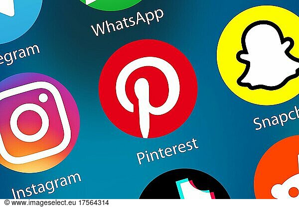 Pinterest Logo soziale Medien Icon soziales Netzwerk im Internet Hintergrund in Stuttgart  Deutschland  Europa
