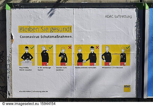 Plakat mit Coronavirus Schutzmaßnahmen  Coronakrise  München  Bayern  Deutschland  Mnchen  Bayern  Deutschland  Europa
