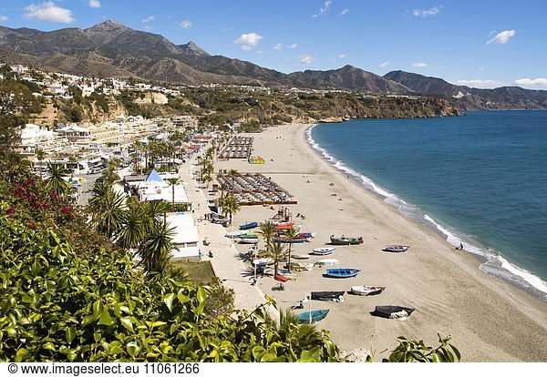 Playa Burriana  Sandstrand  Urlaubsort Nerja  Provinz Málaga  Spanien  Europa