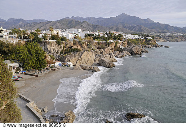 Playa Calahonda  Strand  Nerja  Provinz Málaga  Costa del Sol  Andalusien  Spanien