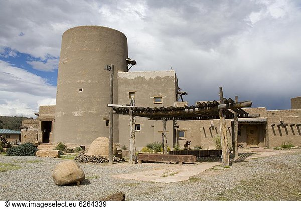 Poeh Center and Museum  Pojoaque Pueblo  New Mexico  United States of America  North America