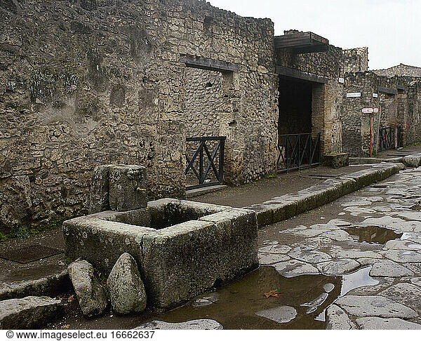 Pompeji. Antike römische Stadt. Springbrunnen in der Straße des Überflusses. Italien. Kampanien  Italien.