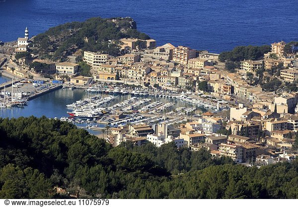 Port de Soller Ausblick vom Mirador ses Barques Insel Mallorca Balearen Mittelmeer Spanien Europa