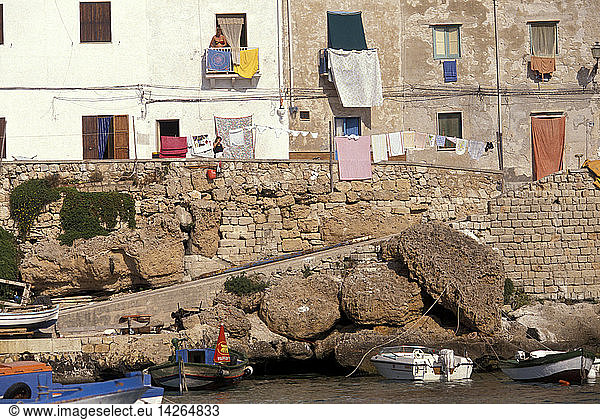 Port of Levanzo  Aegadian Islands  Sicily  Italy