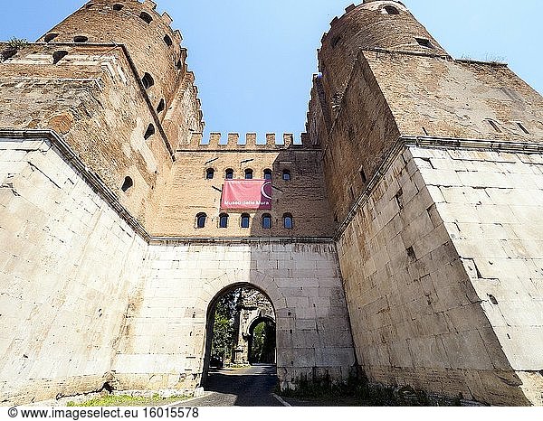 Porta San Sebastiano ist ein Tor an der Aurelianischen Mauer in Rom - Rom  Italien.