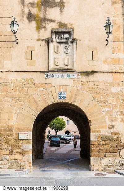 Portal del Carmen  an entrance to the old town of Rubielos de Mora in the Gúdar-Javalambre region  Teruel  Aragon  Spain.