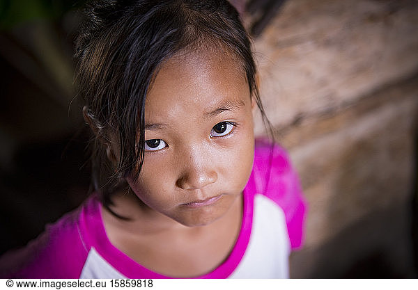 Porträt eines Mädchens vom Mentawai-Stamm