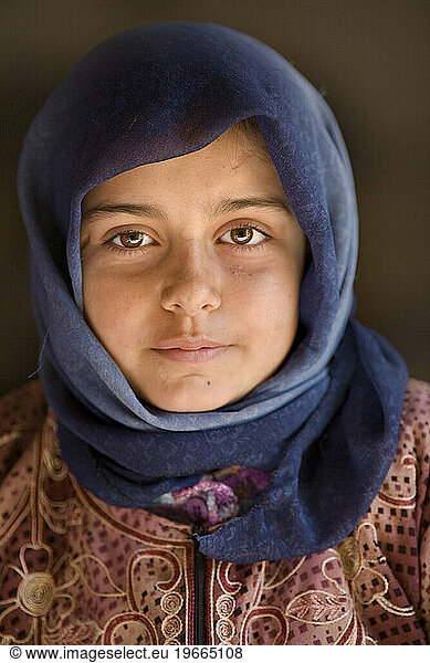 Portrait of a young Syrian girl in Sarouj.