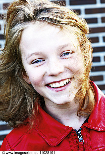 Portrait of smiling girl