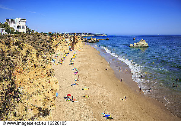 Portugal  Algarve  Beach near Portimao
