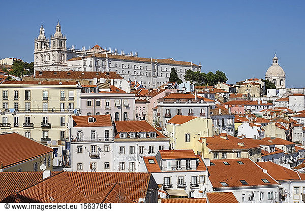 Portugal  Lissabon  Alfama  Stadtbild von Miradouro das Portas do Sol