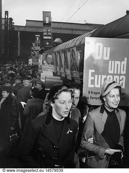 post war period  Marshall Plan / ERP  opening of the 'Europazug' (Train for Europe) campaigning for the Marshall Plan and cooperation of Western Europe  central station  Munich  Germany  21.4.1950