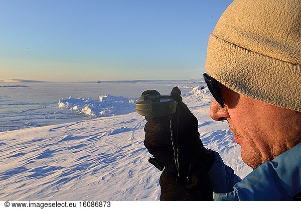 Precise recording of the Sun's position  Greenland  February 2016