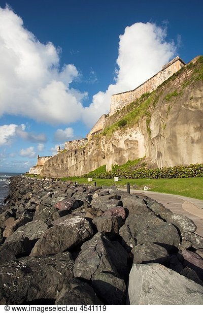 Puerto Rico  San Juan  Old San Juan  El Morro Fortress  fortress walls.