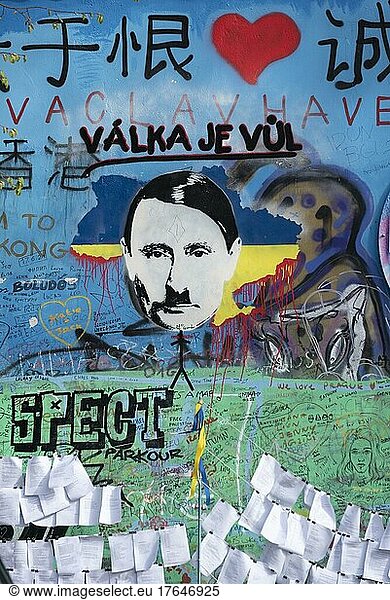 Putin  dargestellt als Hitler  John-Lennon-Mauer  Prag  Tschechien  Europa