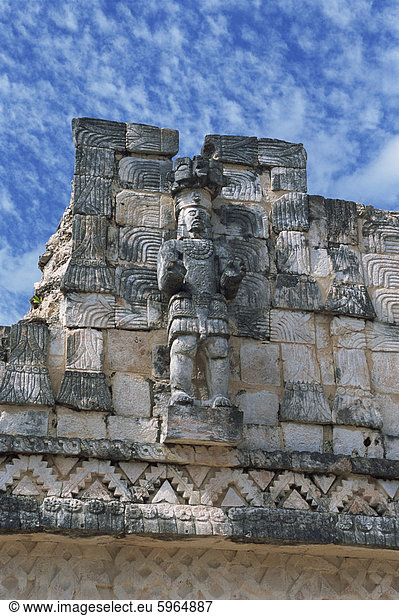 Puuc-Maya-Stätte der Kabah  Codz Poop (Palast der Masken)  Kabah  in der Nähe von Uxmal  Yucatan  Mexiko  Nordamerika