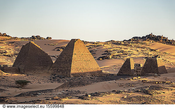 Pyramiden im Nordfriedhof von Begarawiyah der 41 königliche Pyramiden der Monarchen enthält die zwischen 250 v. Chr. und 320 n. Chr. das Königreich von Kusch regierten; Meroe Nordstaat Sudan