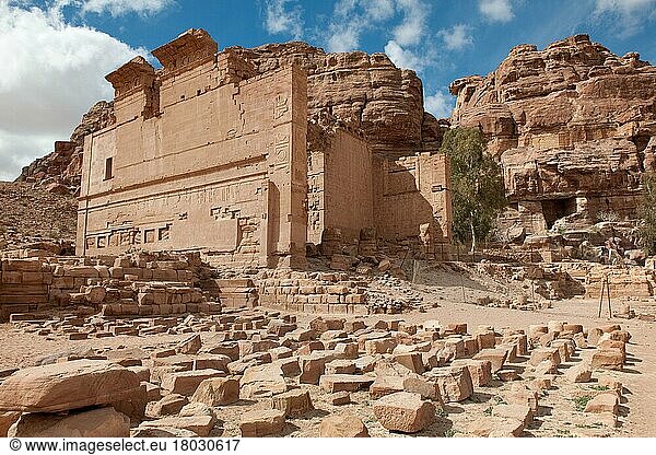 Qasr al-Bint Tempel  Archäologischer Park Petra  Jordanien  Kleinasien  Asien